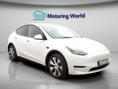 White Used 2022 Tesla Model Y Long Range AWD SUV | £22,400 (Good price)