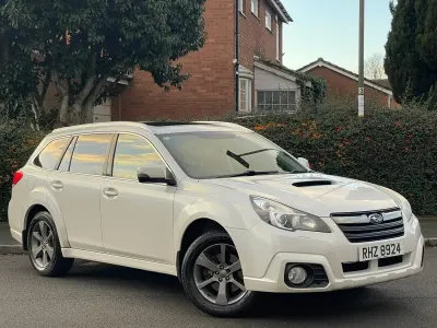 Used Subaru Outback 150 HP (110 kW) 2014 White Estate
