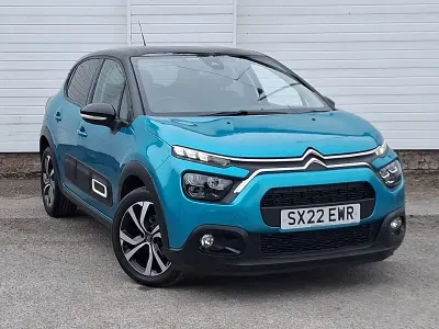 Begagnad Citroën C3 Shine 102 HK (75 kW) 2022 Blå Halvkombi