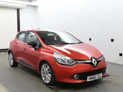 Used Renault Clio Dynamique 90 HP (66 kW) 2016 Red Hatchback
