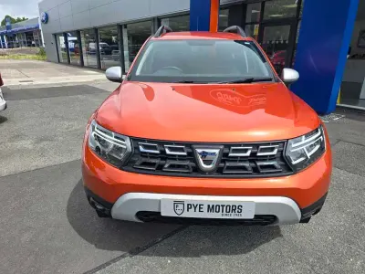 Used Dacia Duster Prestige 130 HP (95 kW) 2022 Orange SUV