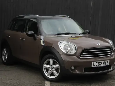 Used Mini Cooper Countryman 122 HP (89 kW) 2012 Brown SUV