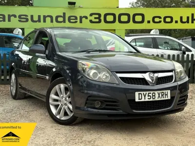 Used Vauxhall Vectra SRi 138 HP (101 kW) 2008 Blue Hatchback