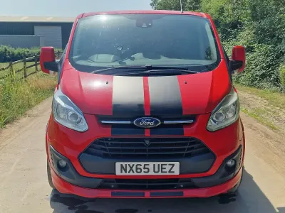 Used Ford Transit Custom Sport 155 HP (114 kW) 2015 Red Van
