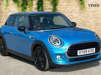 Used Mini Cooper Hatch 136 HP (100 kW) 2018 Blue Hatchback