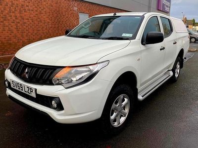 Used Mitsubishi L200 2019 White Pickup