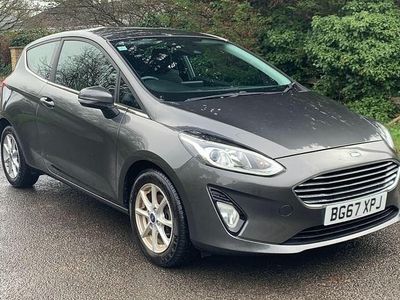 Used Ford Fiesta Zetec 70 HP (51 kW) 2017 Grey Hatchback