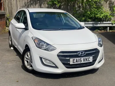 Used Hyundai i30 SE 110 HP (80 kW) 2015 White Hatchback