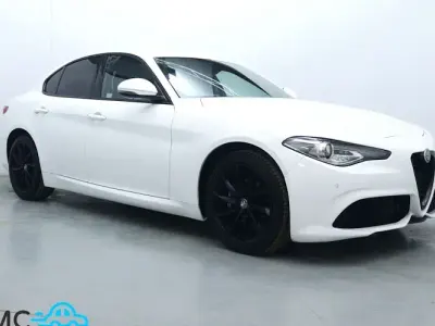 Begagnad Alfa Romeo Giulia Sprint 280 HK (205 kW) 2021 Vit Sedan