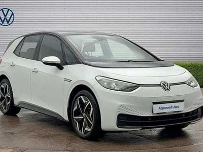Used VW ID.3 Pro 150 kW (204 HP) 2022 Glacier white metallic black Hatchback