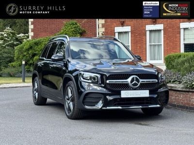 Mercedes GLB220