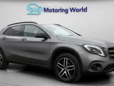 Used Mercedes GLA180 Urban 122 HP (89 kW) 2019 Grey SUV