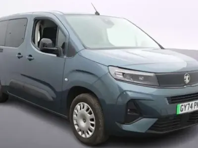 Used Vauxhall Combo Design Edition 100 kW (136 HP) 2026 MPV