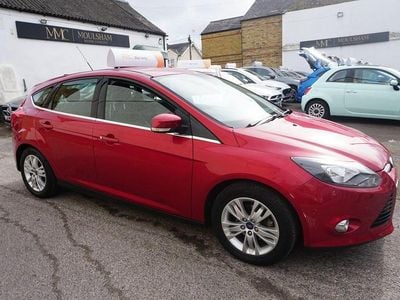 Used Ford Focus Titanium 2014 Red Hatchback