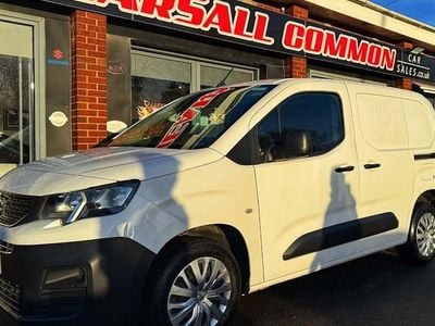 Used Peugeot Partner 102 HP (75 kW) 2021 White MPV