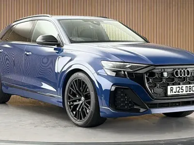 Used Audi Q8 Black Edition 286 HP (210 kW) 2025 Ascari blue metallic/ascari blue metallic SUV