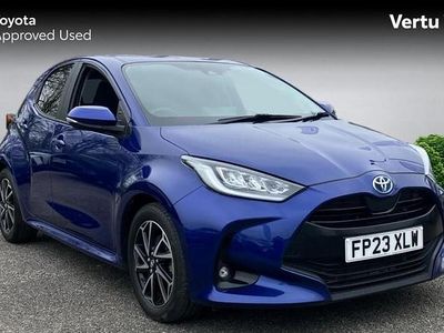 Used Toyota Yaris Hybrid Design 116 HP (85 kW) 2023 Blue Hatchback