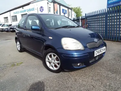 Used Toyota Yaris 67 HP (49 kW) 2003 Blue Hatchback