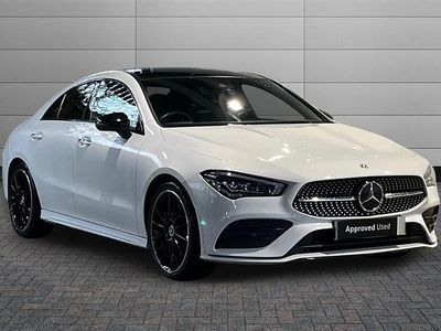 Begagnad Mercedes CLA200 AMG Line Premium Plus 163 HK (119 kW) 2023 Vit Sedan