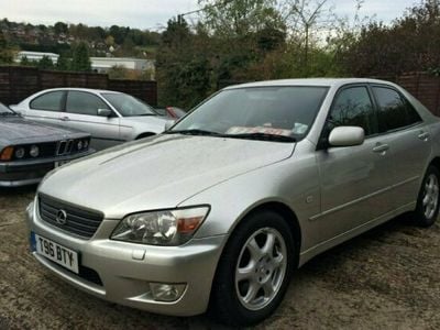 Used Lexus IS200 153 HP (112 kW) 1999 Sedan