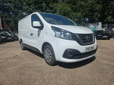 Used Nissan NV300 Acenta 95 HP (69 kW) 2017 White Van