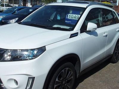 Gebraucht Suzuki Vitara SZ5 140 PS (102 kW) 2019 Weiß SUV