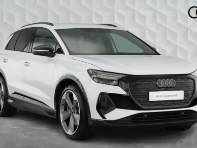 Used Audi Q4 e-tron Black Edition 210 kW (286 HP) 2025 White SUV
