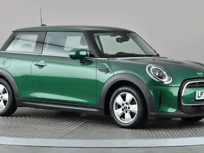 Used Mini Cooper Classic 136 HP (100 kW) 2022 Green Hatchback