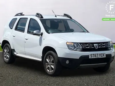 Used Dacia Duster Lauréate 109 HP (80 kW) 2017 White SUV