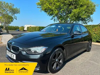 Used BMW 320 Efficient Dynamics 2017 Sapphire black Sedan