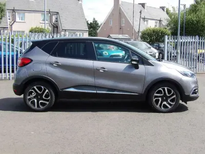 Used Renault Captur Dynamique 2016 Grey/black SUV