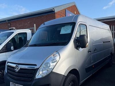 Used Vauxhall Movano 130 HP (95 kW) 2019 Silver MPV
