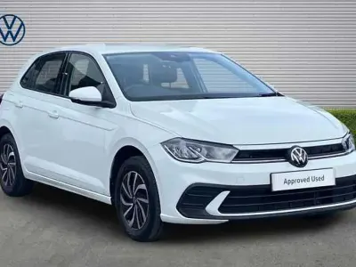 Used VW Polo Life 95 HP (69 kW) 2024 White Hatchback