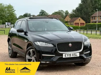 Used Jaguar F-Pace R-Sport 180 HP (132 kW) 2019 Black SUV