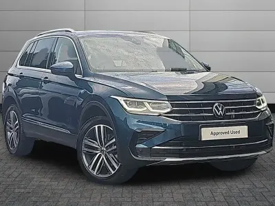 Used VW Tiguan Elegance 245 HP (180 kW) 2023 Blue SUV
