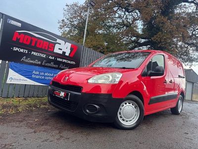 Used Peugeot Partner S 2012 Red MPV