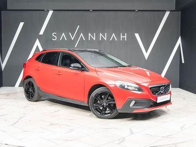 Used Volvo V40 254 HP (186 kW) 2013 Red Hatchback