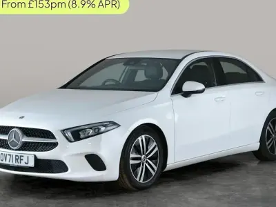 Gebraucht Mercedes A180 116 PS (85 kW) 2021 Weiß Limousine