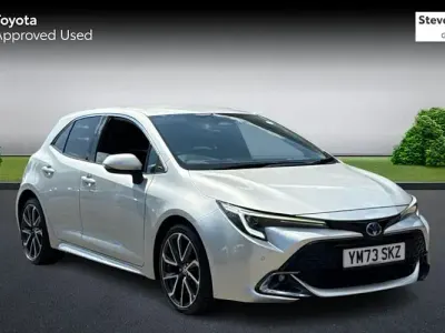 Used Toyota Corolla 140 HP (102 kW) 2023 Silver Hatchback
