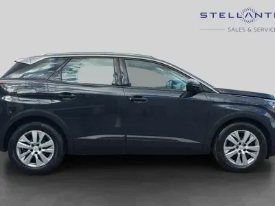 Gebraucht Peugeot 3008 Active 129 PS (94 kW) 2021 Grau SUV
