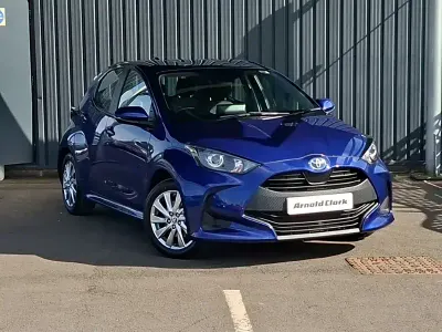 Used Toyota Yaris 116 HP (85 kW) 2023 Blue Hatchback