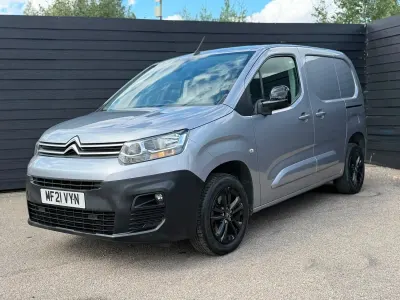 Used Citroën Berlingo 100 HP (73 kW) 2021 Grey MPV