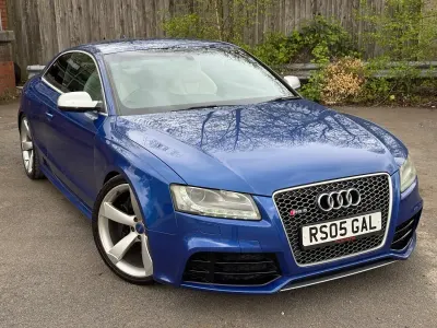 Used Audi RS5 Comfort 450 HP (330 kW) 2011 Blue Coupe