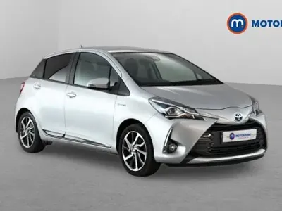 Used Toyota Yaris 101 HP (74 kW) 2020 Silver Hatchback