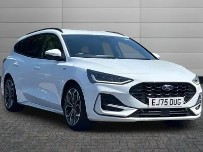 New Ford Focus ST-Line X 125 HP (91 kW) 2025 Frozen white Estate