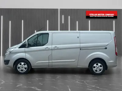 Used Ford Transit Custom Limited 130 HP (95 kW) 2017 Silver Van