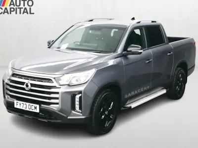 Usado SsangYong Musso 202 CV (148 kW) 2023 Gris Pickup/Camioneta