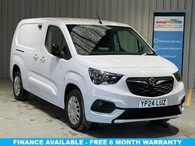 Used Vauxhall Combo S 100 HP (73 kW) 2024 White MPV