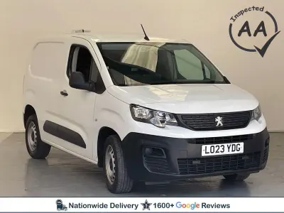 Used Peugeot Partner Premium 131 HP (96 kW) 2023 White MPV