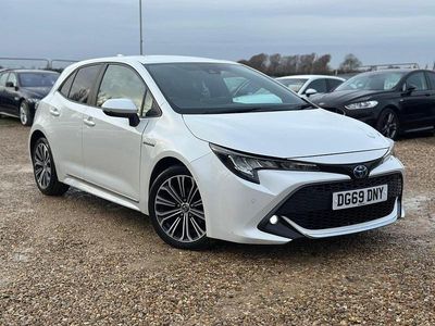 Used Toyota Corolla Design 2019 White Hatchback